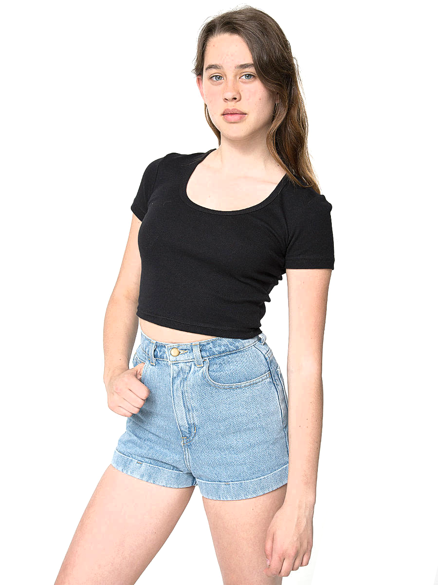 black crop tee